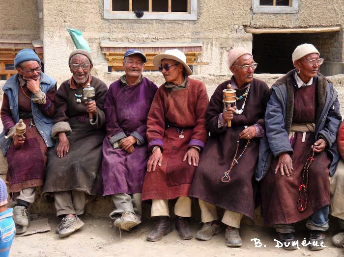 hommes à lamayuru